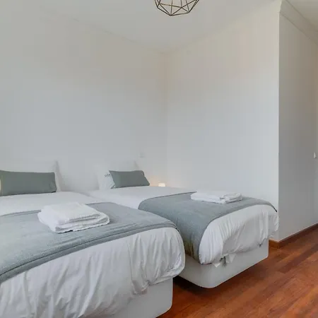 Apartment Bela Sao Tiago I *
